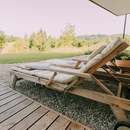 Vila Lill' Hill Estate & Wellness - Anna Idrija
